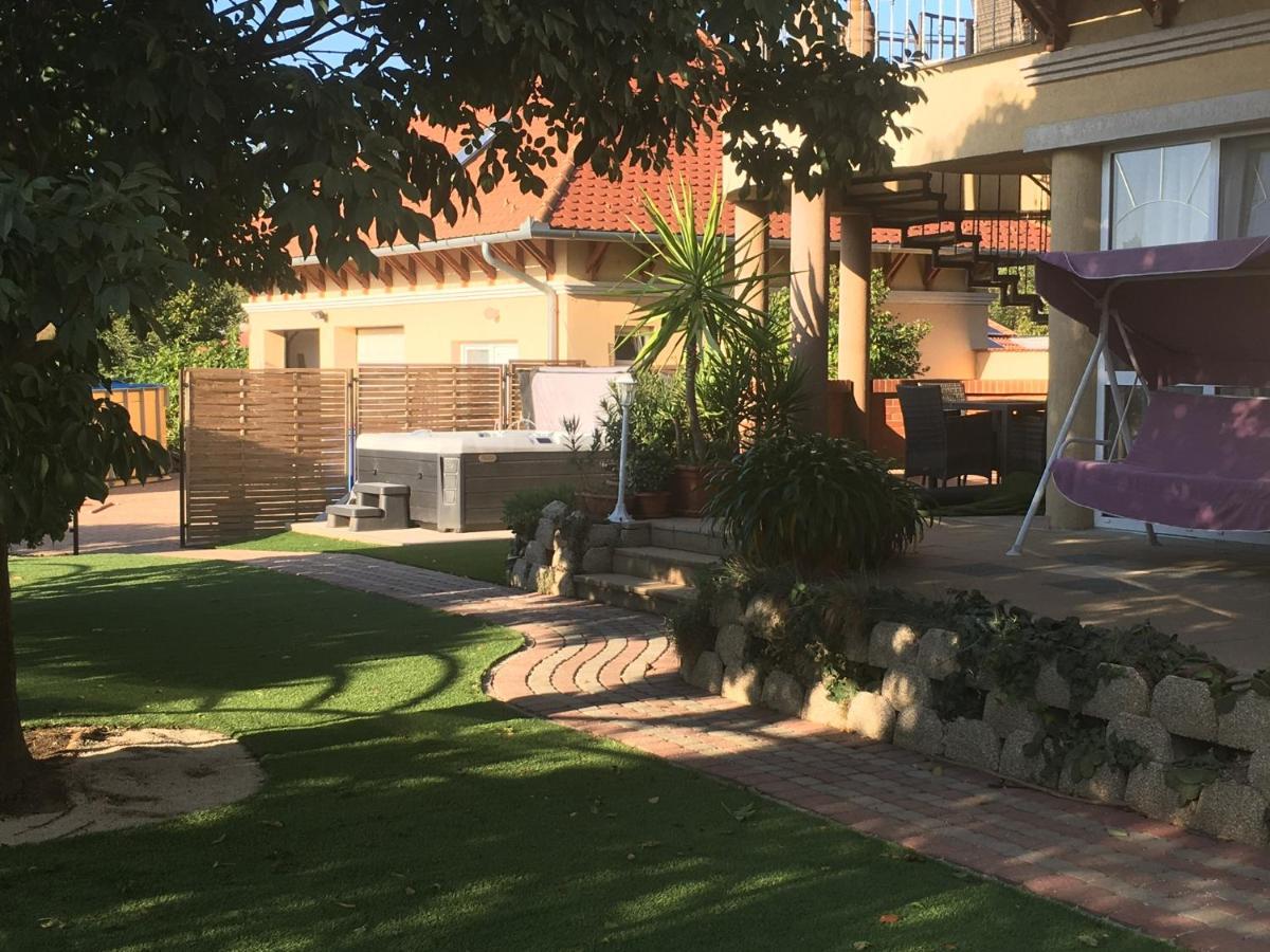 Villa Szabo Vendeghaz Zamárdi Exterior foto